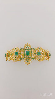 12 CT HI/ 1.8 CT MI-HI Colombian Emeralds Bracelet in 22K Yellow Gold