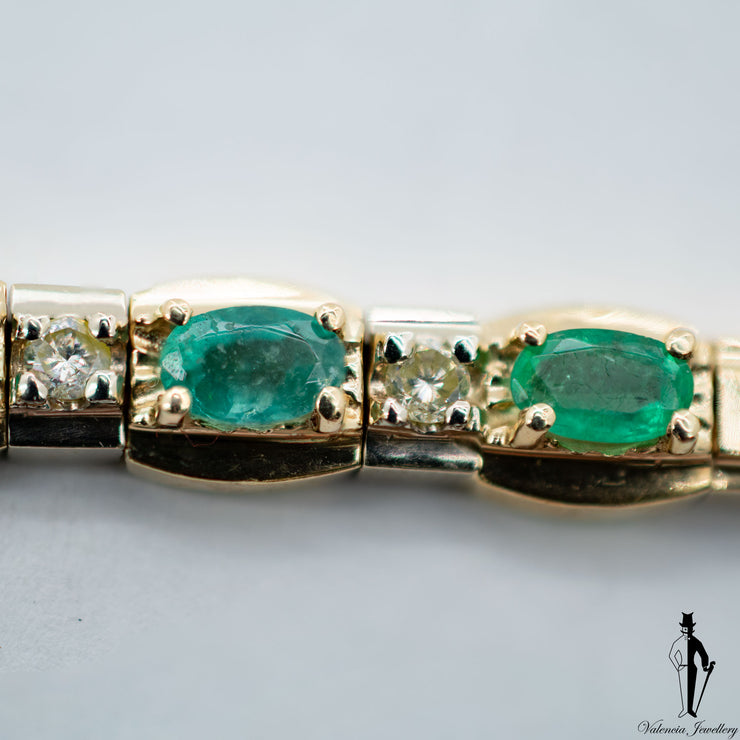 1.10 CT. Emerald and Diamond Bracelet set in 14K Yellow Gold