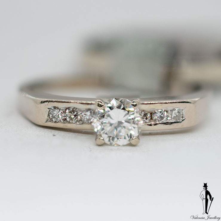 0.42 CT. (VS-SI) Diamond Band and Ring Set in 14K White Gold