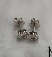 1.0 CT. (VS-SI) Diamond Ladies Earrings in 14K White Gold